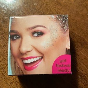 Tarte Treasure Pot- Glitter gel- Moonwalk